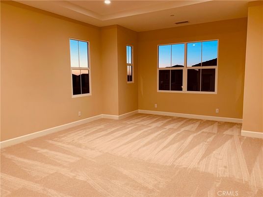 Empty room, Interior, Recessed Lighting