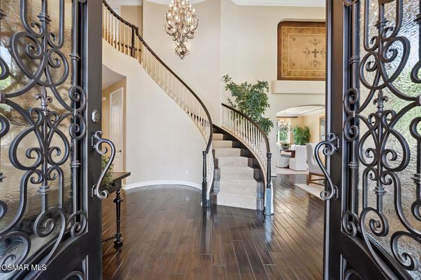 Chandelier, Interior, Wood Texture Flooring