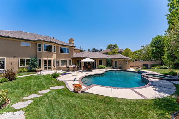 Backyard, Exterior, Pool