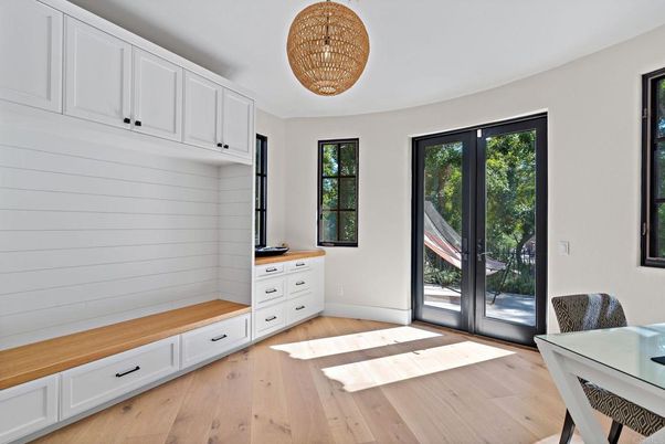 Interior, Pendant Lights, Wood Texture Flooring