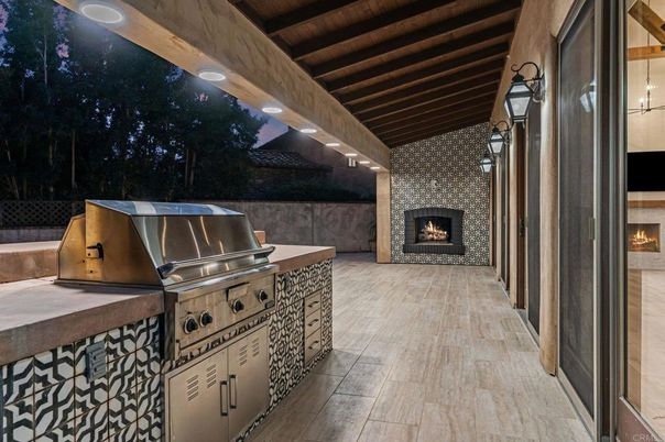 Exterior, Fireplace