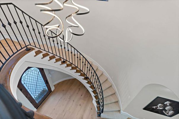 Interior, Pendant Lights, Wood Texture Flooring