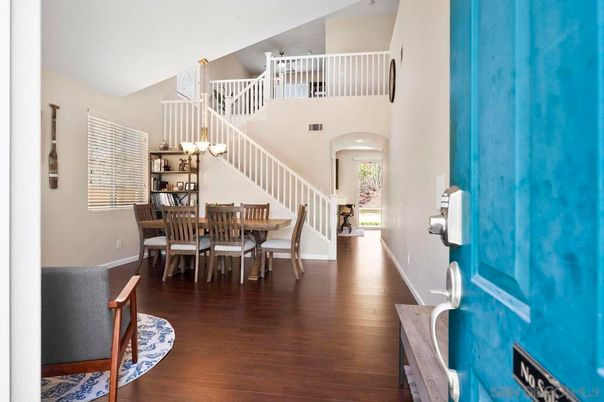 Chandelier, Dining room, Interior, Recessed Lighting, Wood Texture Flooring