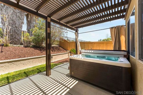 Exterior, Hot Tub