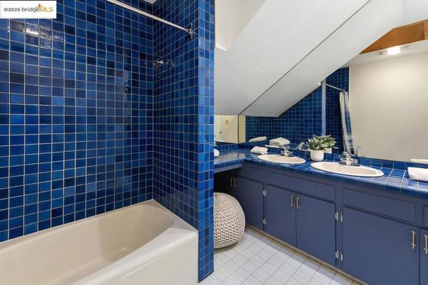 Bathroom, Interior, Tile Countertops