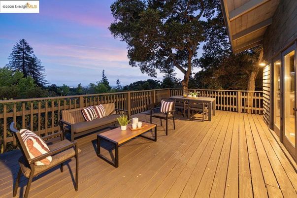 Exterior, Wood Texture Flooring