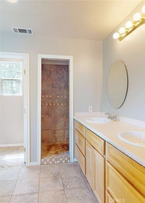 Bathroom, Dual Sink Vanities, Interior