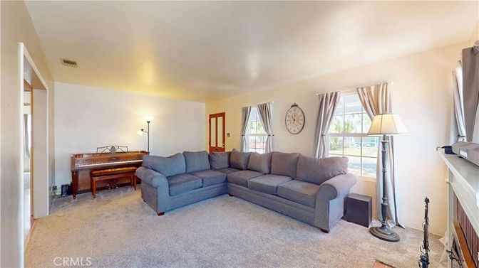 Interior, Living room, Piano