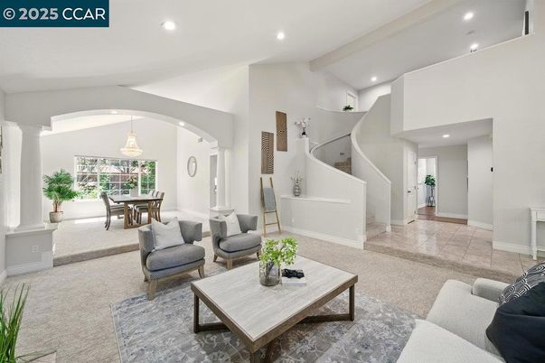 Dining room, Interior, Living room, Pendant Lights, Recessed Lighting