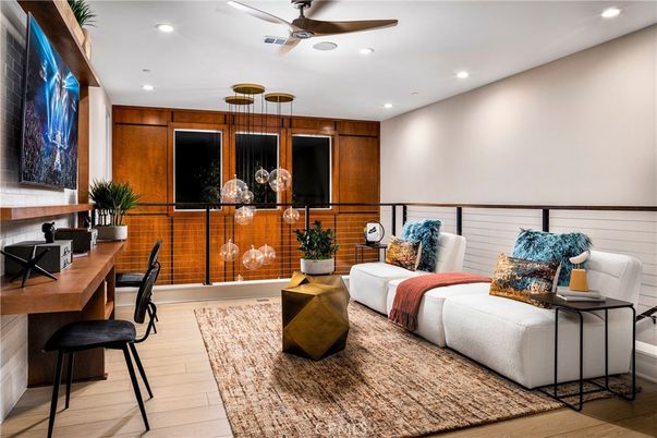 Home Office, Interior, Recessed Lighting, Wood Texture Flooring