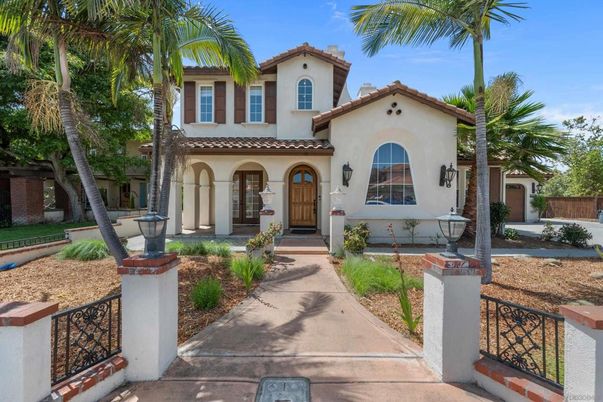 Exterior, Facade, Spanish Mediterranean