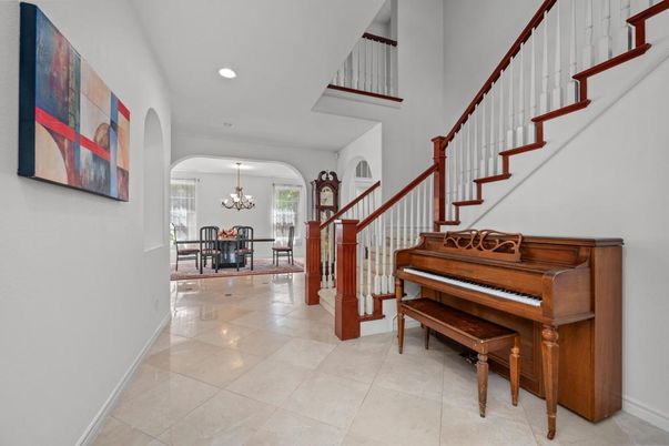 Chandelier, Dining room, Interior, Piano, Recessed Lighting