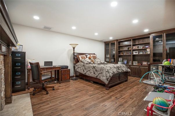 Bedroom, Home Office, Interior, Recessed Lighting, Wood Texture Flooring