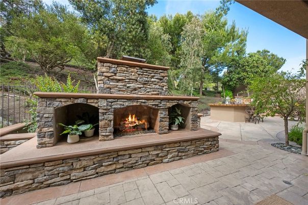 Exterior, Fireplace