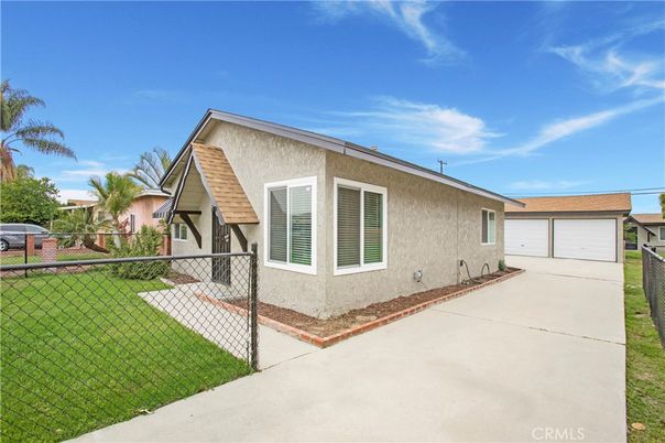 Backyard, Detached Garage, Exterior