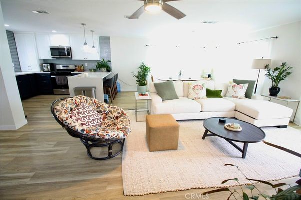 Interior, Kitchen, Living room, Pendant Lights, Recessed Lighting, Stainless Steel Appliances, Wood Texture Flooring