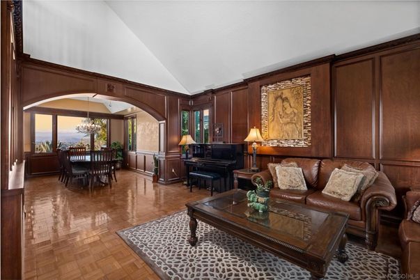 Chandelier, Dining room, Interior, Living room, Piano, Wood Texture Flooring, Wooden Walls