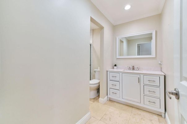 Bathroom, Interior, Recessed Lighting