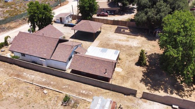 Exterior, Drone