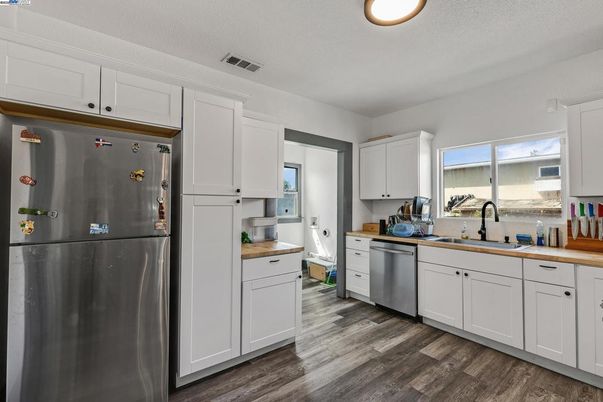 Interior, Kitchen, Stainless Steel Appliances, Wood Texture Flooring