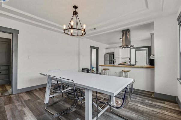 Chandelier, Dining room, Interior, Kitchen, Pendant Lights, Wood Texture Flooring