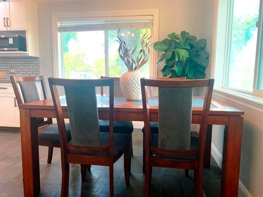 Dining room, Interior