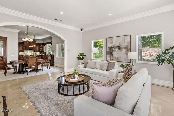 Chandelier, Dining room, Interior, Kitchen, Living room, Pendant Lights, Recessed Lighting
