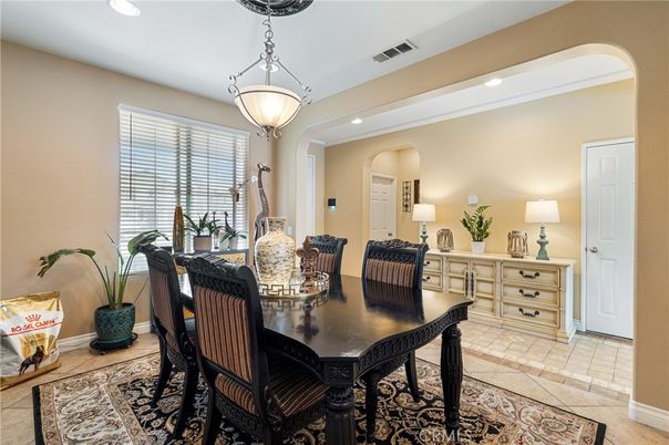 Dining room, Interior, Pendant Lights, Recessed Lighting