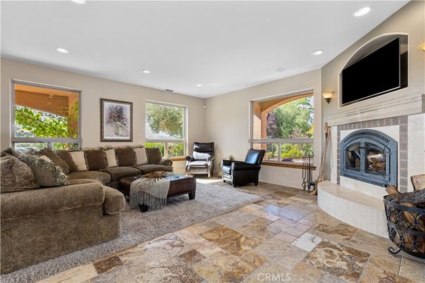 Fireplace, Interior, Living room, Recessed Lighting
