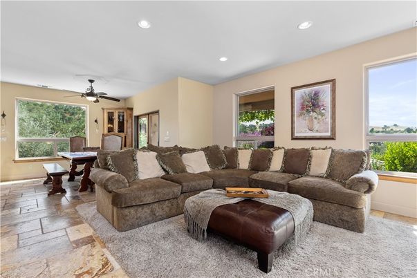 Dining room, Interior, Living room, Recessed Lighting