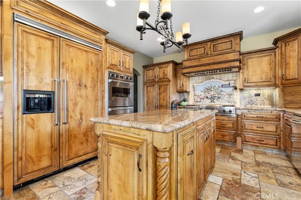 Chandelier, Interior, Kitchen, Recessed Lighting, Stainless Steel Appliances