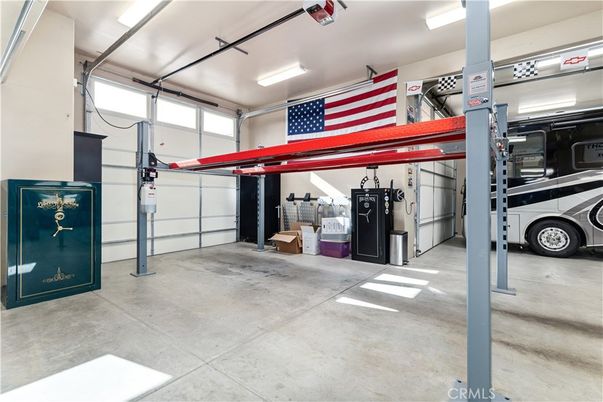 Garage, Interior, Washer