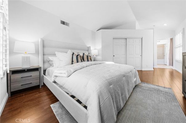 Bedroom, Interior, Recessed Lighting, Wood Texture Flooring