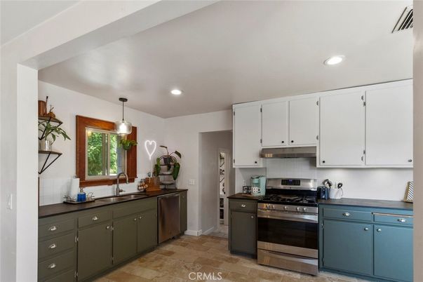 Interior, Kitchen, Pendant Lights, Recessed Lighting, Stainless Steel Appliances