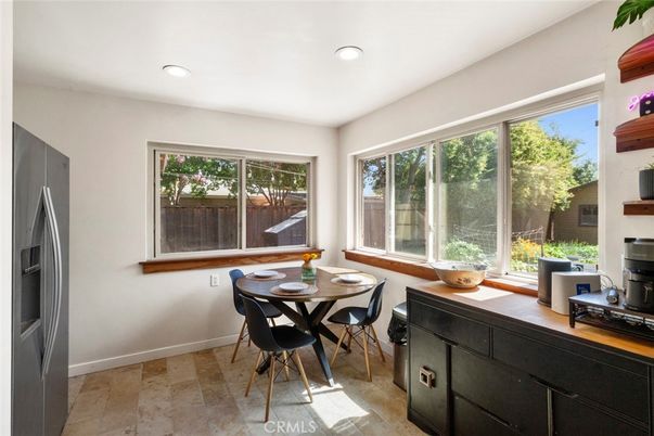 Dining room, Interior, Recessed Lighting