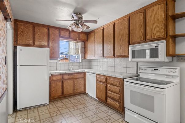 Interior, Kitchen, Tile Countertops