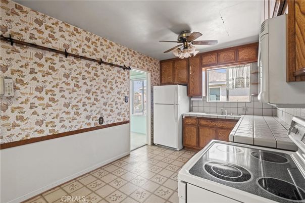 Interior, Kitchen, Tile Countertops