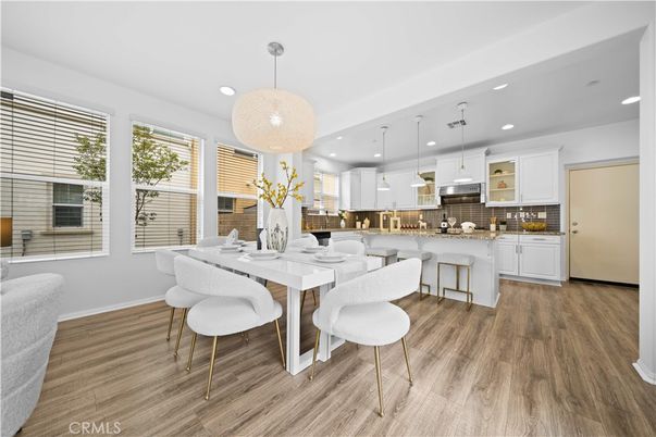 Dining room, Interior, Kitchen, Pendant Lights, Recessed Lighting, Wood Texture Flooring