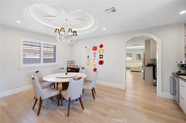 Chandelier, Dining room, Interior, Recessed Lighting, Wood Texture Flooring