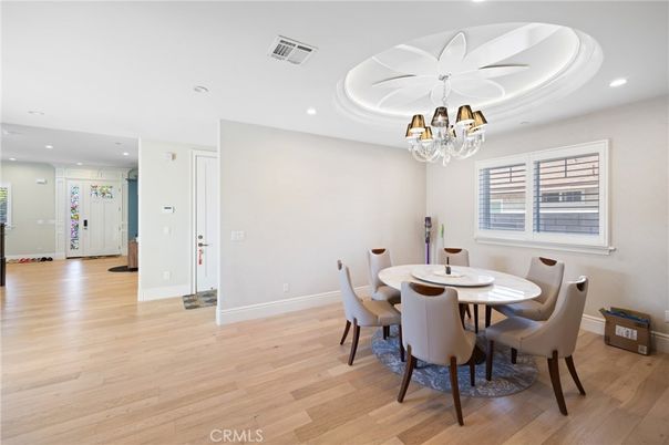 Chandelier, Dining room, Interior, Recessed Lighting, Wood Texture Flooring