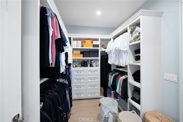 Interior, Recessed Lighting, Walk-in Closets, Wood Texture Flooring