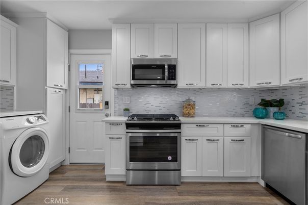 Interior, Kitchen, Stainless Steel Appliances, Washer, Wood Texture Flooring