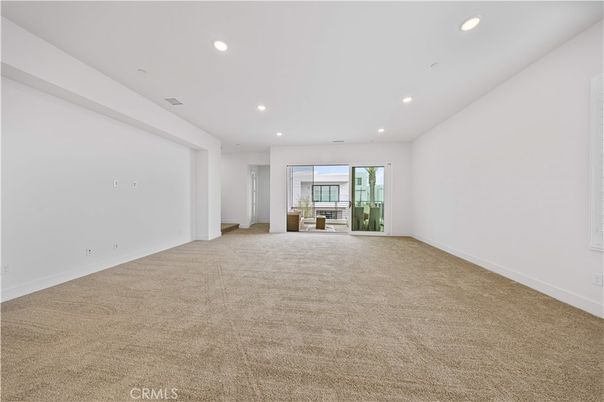 Empty room, Interior, Recessed Lighting