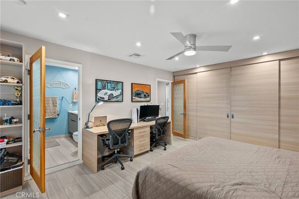 Home Office, Interior, Recessed Lighting, Wood Texture Flooring
