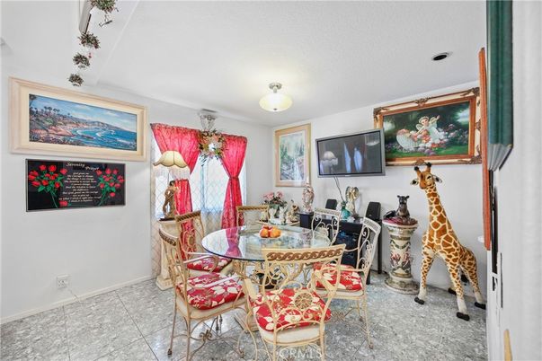 Dining room, Interior