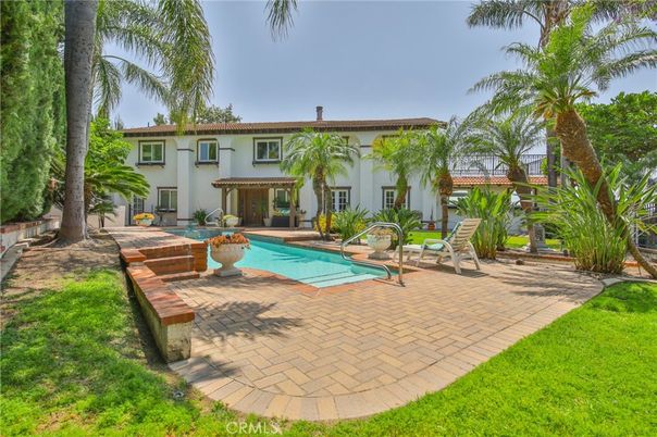 Backyard, Exterior, Pool