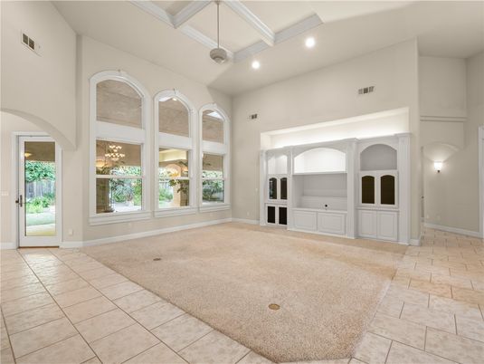 Empty room, Interior, Recessed Lighting