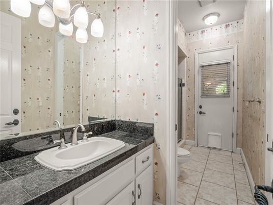 Bathroom, Interior, Tile Countertops