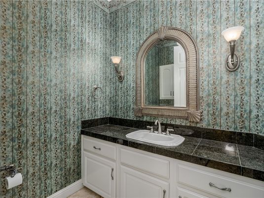 Bathroom, Interior, Tile Countertops