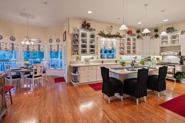 Dining room, Interior, Kitchen, Pendant Lights, Recessed Lighting, Wood Texture Flooring